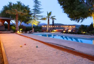 Image of Hilltop Yosemite Retreat w\/ Views, Hot Tub, Pool, Game Room, Close to Town
