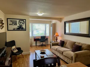 Image of Great downtown Sandpoint location!