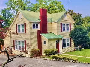 Image of Goldie Locks Approved ~ Walking Distance to Downtown Fort Payne AL.