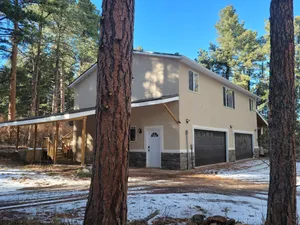 Image of 21 Acre Paradise-sleeps 11 in wooded wonderland