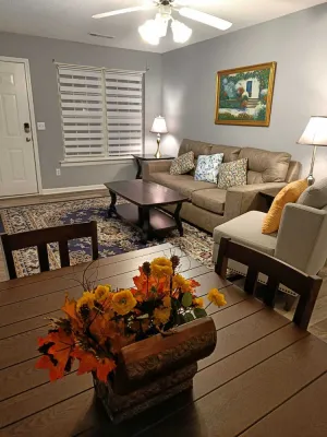 Image of Amazing 2 bed 2 full Bath Duplex in west Rome