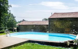Image of Gorgeous Home In Scillé With Wifi