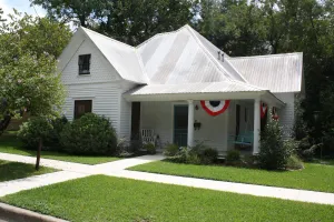 Image of 1895 Victorian home featured in