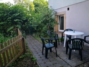 Image of IN THE KASTANIENALLEE Spacious apartments in the city center