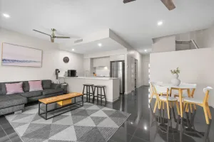 Image of Spacious 3 bedroom townhouse in prime location!