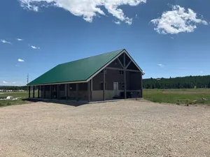 Image of Hot Tub 25 min to Yellowstone