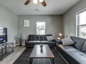 Image of Beautiful Downtown modern 1 BR. 1 BA Washer+ Dryer