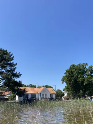 Image of Maison au Bord du lac