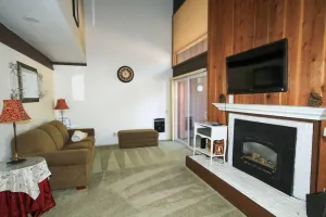 Image of Mammoth Ski & Racquet 30