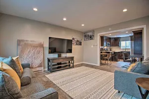 Image of Los Angeles Area Rental Near Metro Stop & LAX!