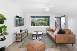 Image of Lennox Belle - Freshly Renovated Townhouse with Wifi