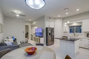 Image of Modern Home w\/ Ocean View Decks & Steps to Beach