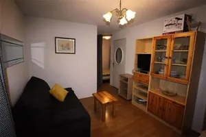Image of Studio Cabine Calme, Parking, Balcon, Animaux Ok - 4 Pers. à Bagnères-de-Luchon - FR-1-313-193