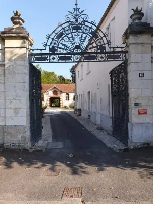 Image of Large atypical charming house entirely renovated.
