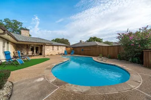 Image of Prestonwood 4 Bed 3Bath Specious with Garage