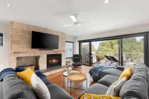 Image of Aireys Nest - Modern Home in Excellent Location