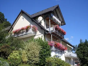 Image of Am Keschtewaeldele ****