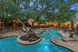 Image of Guest House w\/Resort Style Backyard, 2 pools & Hot tub