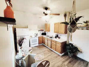 Image of Soleil Salem- extended stays, free laundry, garden