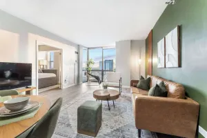 Image of Oak Park Downtown King Bed Rooftop Fitness Center Top Flr City View