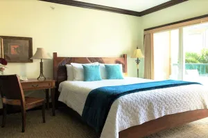 Image of Waipouli Beach Resort Gorgeous Luxury Ocean View Condo! Sleeps 8!