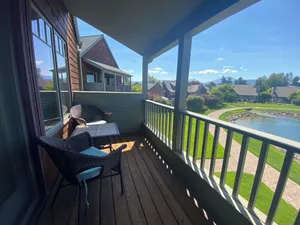 Image of Riley`s Mountain View