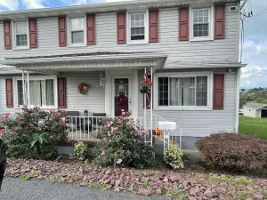 Image of Cozy Spacious FamilyFriendly 4B Residential Home