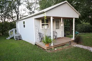 Image of Tiny House on the Farm: Watch Farm Animals, Near Buffalo River