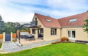 Image of Lovely Home In Ledinghem With Kitchen