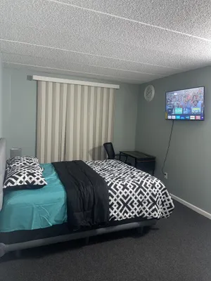 Image of Beautiful cozy home near JFK & LGA