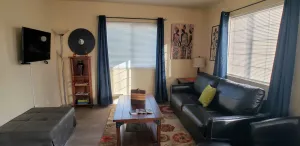 Image of 💖Bright, Clean&Comfy Stay|AC|<2 mi UofA| Pets Ok💖