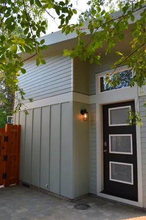 Image of Adorable Tiny Home │East Side Near Park │Extended Stays Welcome │ Private Home