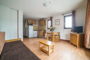 Image of Wifi, fitness, swimming pool, terrace, balcony, parking, tv, ski locker, 24m², Les Bottières