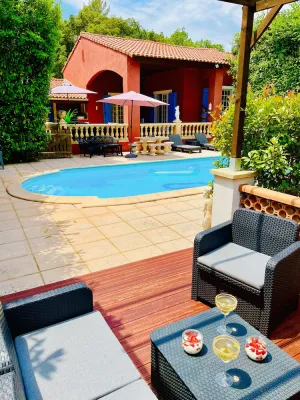Image of Provencal house with heated swimming pool and fiber wifi