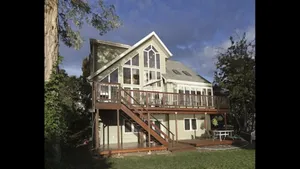 Image of Lakefront Retreat