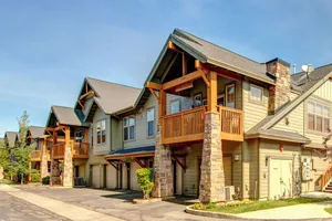 Image of Warm spacious home base at Redstone - walk to shops & dining