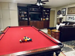 Image of Beautiful Large Luxury home - minutes from everything!