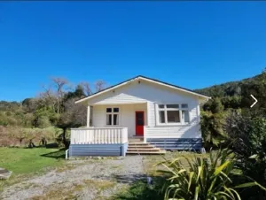 Image of Westie on the West Coast - Private, Free WIFI, Entire Cottage