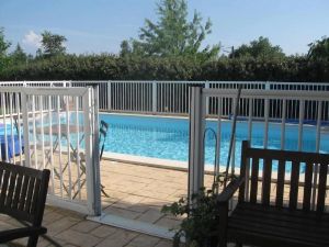 Image of Rent villa with Pool 4\/5 people heart of the Arcachon basin