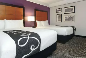 Image of Better Choice For Your Vacation! Comfortable Unit Awaits! Near Golden Oak Park