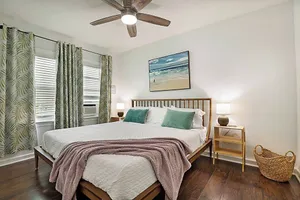 Image of 🏖Steps to Beach & Downtown, Cozy Beach Bungalow