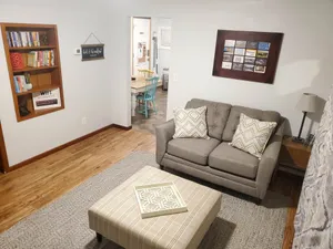 Image of Lower Unit-Hawthorne Area-15 min walk 2 Dwtn Fargo