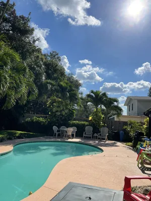 Image of Gorgeous Beach town-Tropical Private HEATED Pool & Tiki Lanai Close to Beaches!