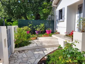 Image of House in Royan From The Park, 5 Minutes From The Beach