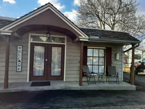 Image of Relax close to all the Amish Country attractions. Affordable, Family-Friendly.
