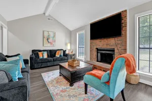 Image of Glamorous 3BR 2BA house w/ large fenced backyard