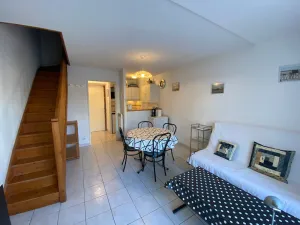 Image of Quiet Area Near Beach – Cosy Duplex with Parking