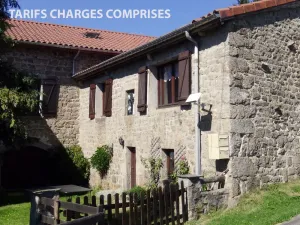 Image of Charming Countryside Retreat with Fireplace, Garden, and WiFi in Marlhes