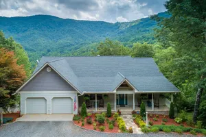 Image of Hot tub-Mountain View -Fire Pit-Pool Table & Ping Pong Table-