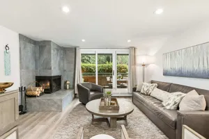Image of Designer 2 BR on River with Pool - Walk to Town!